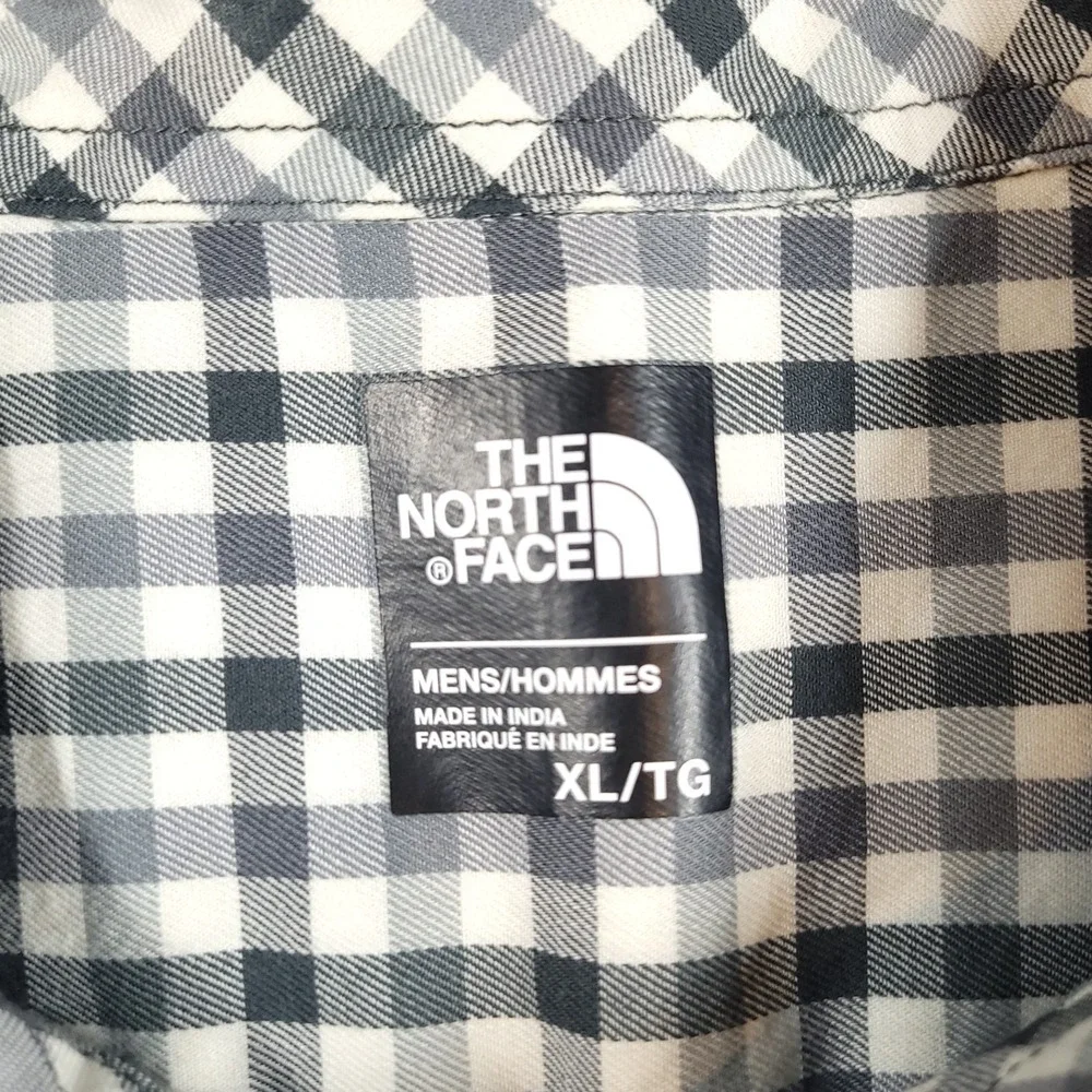 The North Face Shirt Mens‎ XL Black Plaid Nylon Blend Button Up Collared